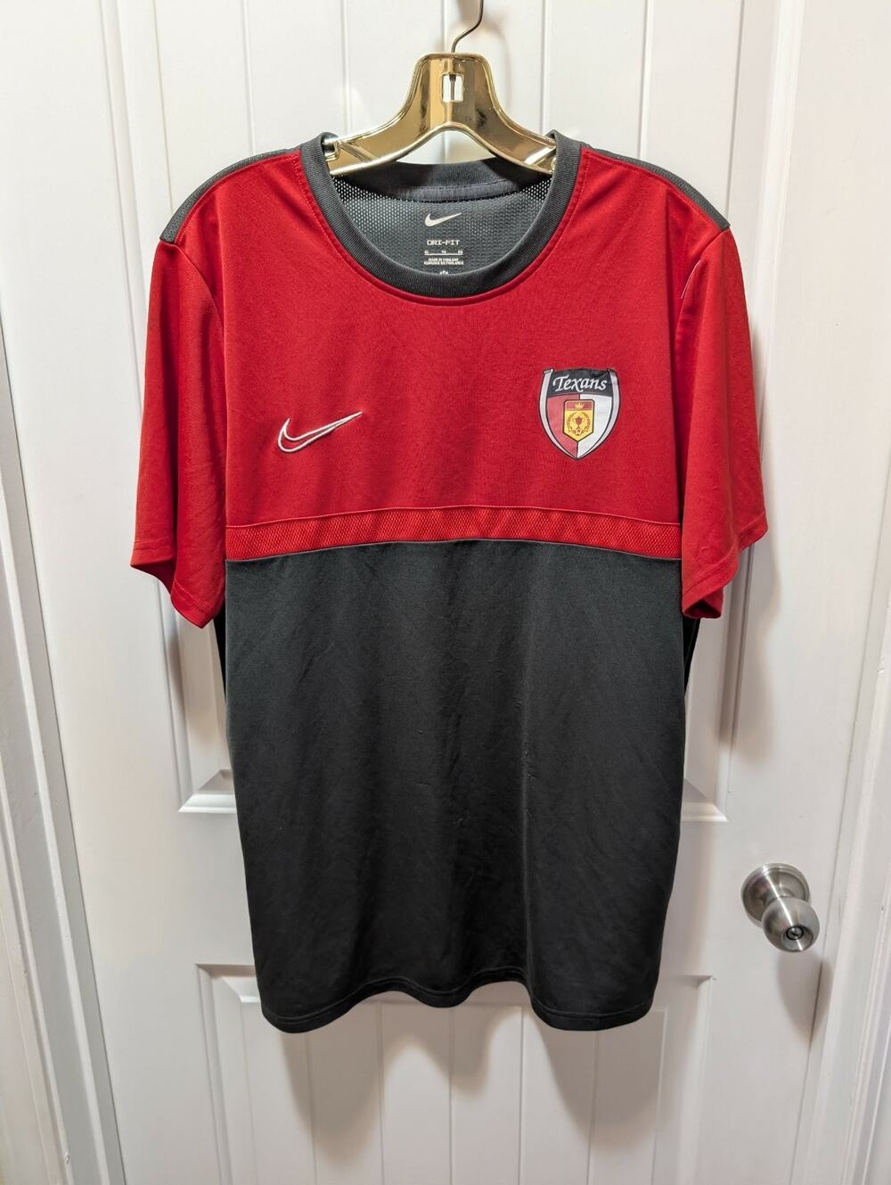 Nike Dallas Texans Soccer Jersey Red Black Size XL Athletic Embroidered